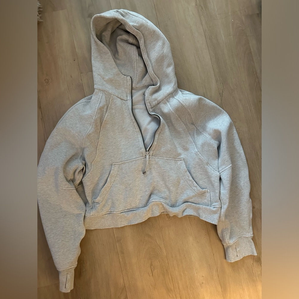 Lululemon on scuba hoodie size M/L cropped